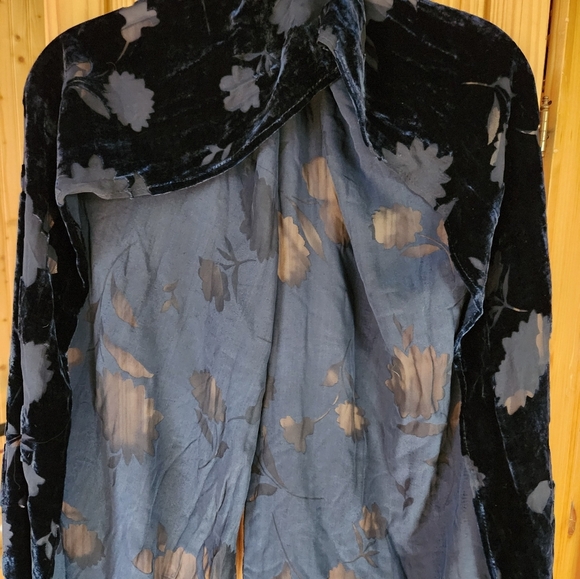 Womens scarf - Picture 3 of 8